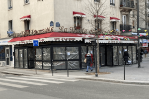 le restaurant La halle des taxis à Paris ferme définitivement