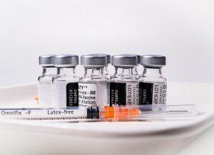 effets secondaires repertoriés des vaccins anti-covid - Jan Felix Christiansen