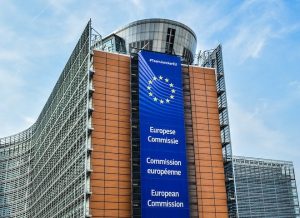 l'UE systématise le passeport sanitaire - Dimitris Vetsikas