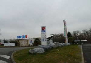 Super-U-Morlaàs-wikimedia-France64160