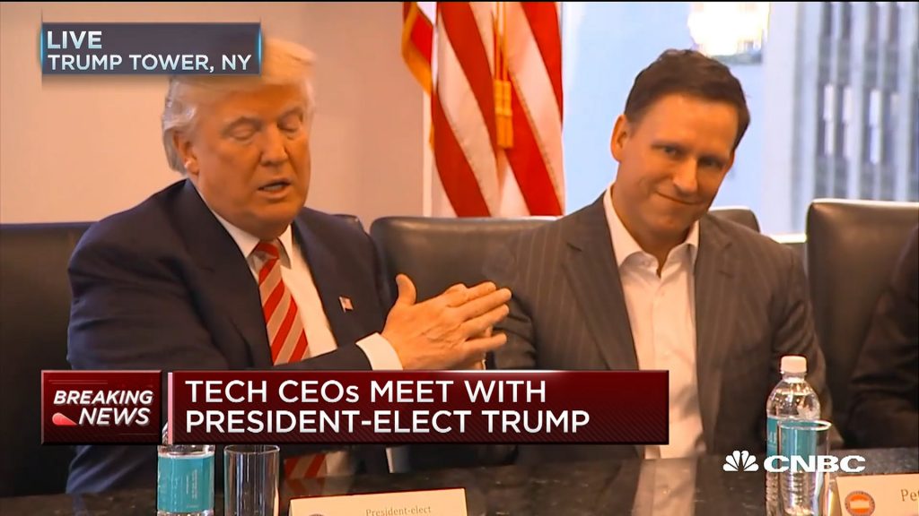Donald Trump et Peter Thiel lors de la Tech Industry Meeting en 2016