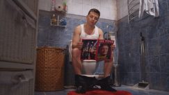 Volodymyr Zelensky dans Serviteur du Peuple, la série qui l'a lancé (après sa chorégraphie en talons aiguilles).