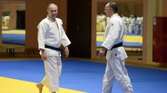 Crédit photo : www.kremlin.ru Avec l'entraîneur-chef de l'équipe nationale russe de judo Ezio Gamba.