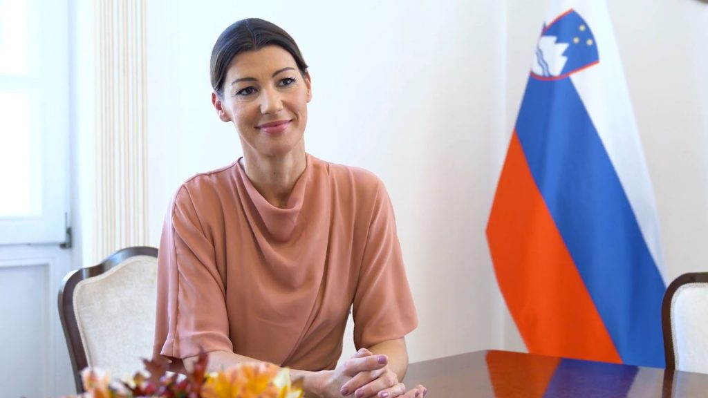Captue Vidéo - Dominika Švarc Pipan - ministre de la Justice de la Slovénie