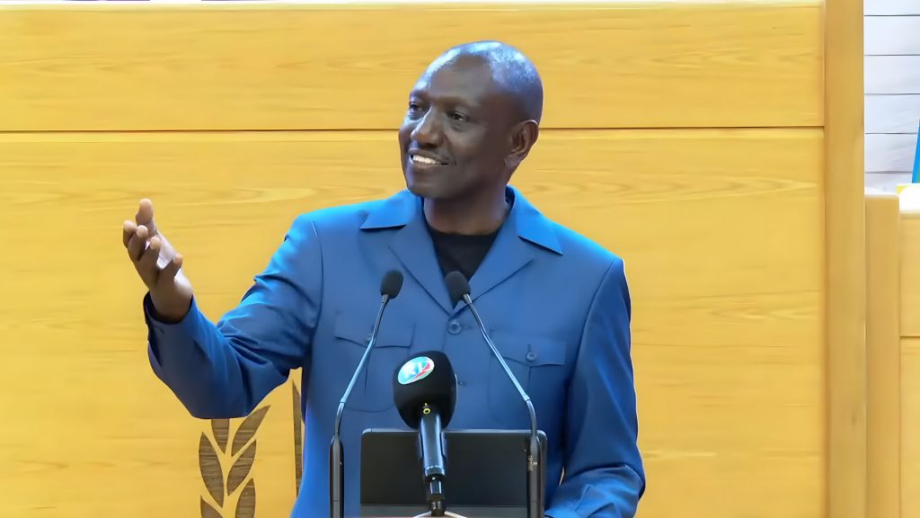 Capture vidéo : Le président du Kenya, Williams Ruto, appelle les nations africaines à abandonner le dollar
