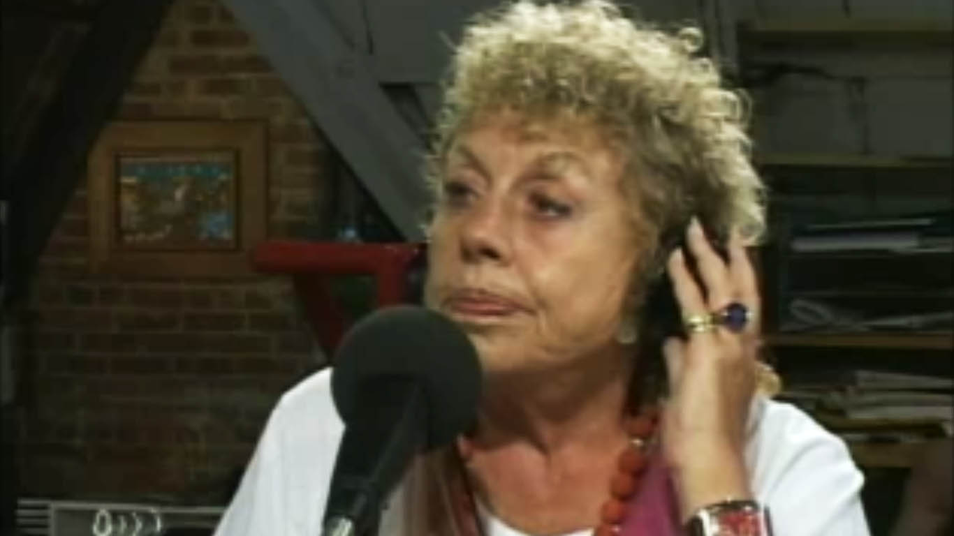 Ancienne ministre d’Israël, Shulamit Aloni : « L’antisémitisme nous sert à faire taire les critiques et à justifier tout ce que nous faisons aux Palestiniens. »