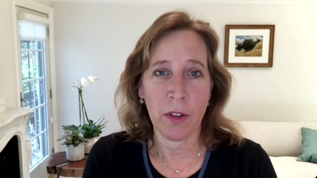 Susan Wojcicki, ex-PDG de YouTube, est décédée à 56 ans. Connue pour son rôle chez Google, elle laisse un héritage controversé, marqué par la censure.